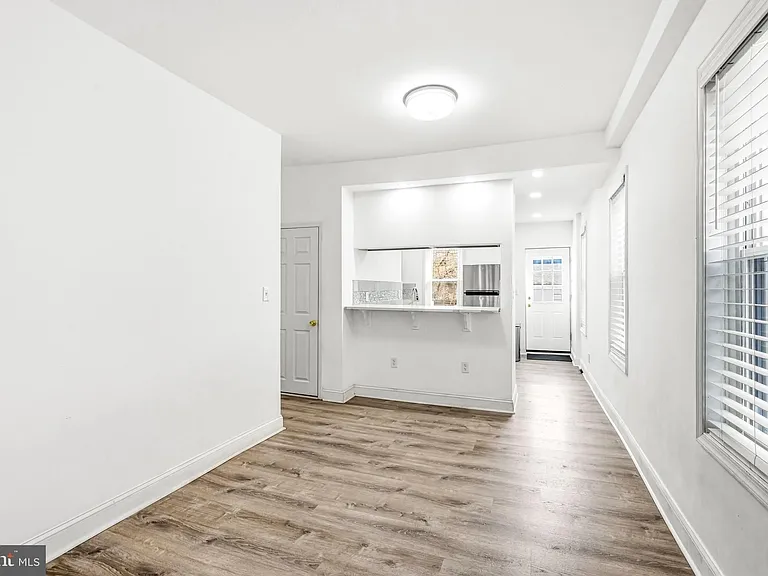 11 E Atlantic Ave — Photo 9