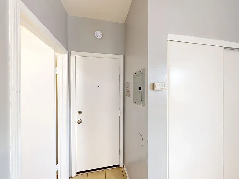2308 Foothill Blvd — Photo 11