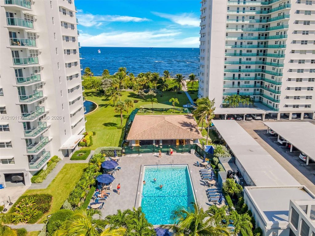 1630 N Ocean Blvd APT 1112, photo 4