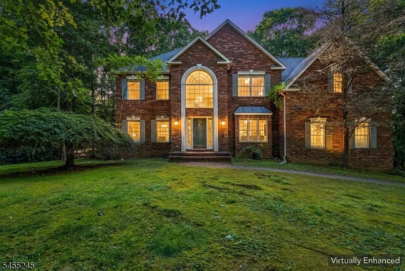 1st image of 28 Crystal Rock Rd