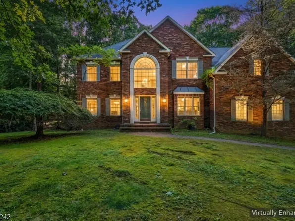 28 Crystal Rock Rd, Sparta Twp., NJ 07871
