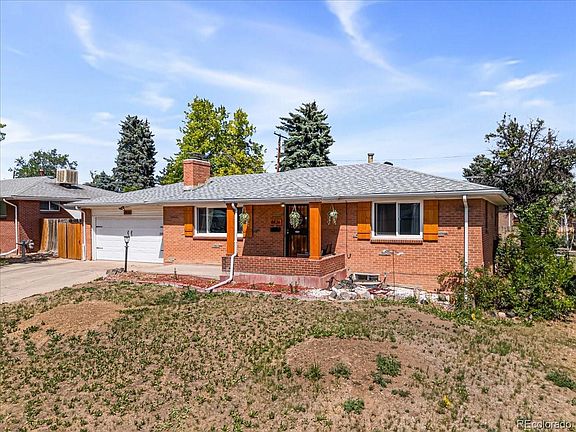 2nd image of 8826 Oakwood Street