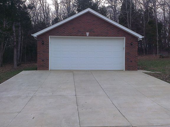 2nd image of 182 Peabody Loop