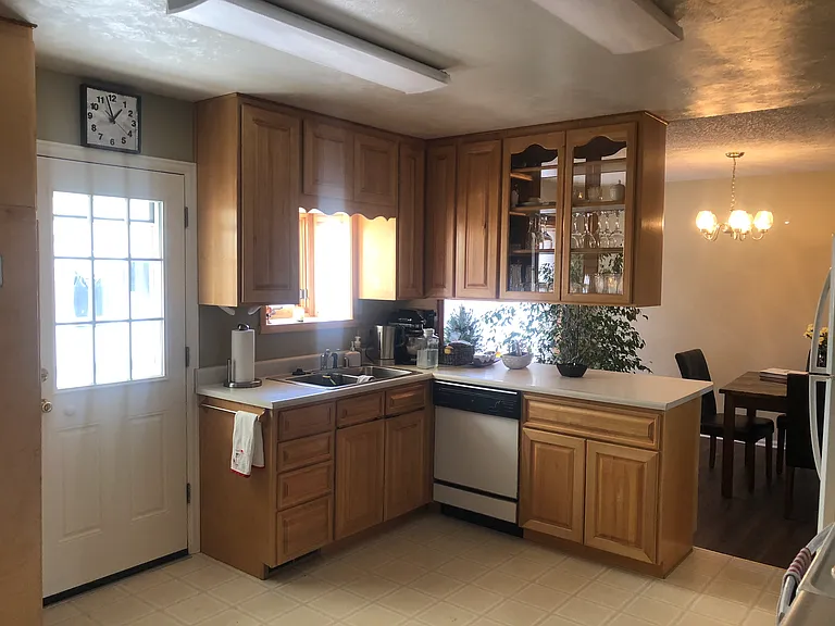 3931 Applewood Dr — Photo 3