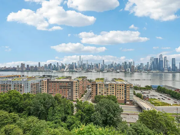 851 Blvd East image 34 of 42