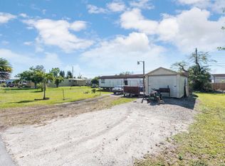 1716 NE Avenue J, Belle Glade, FL 33430