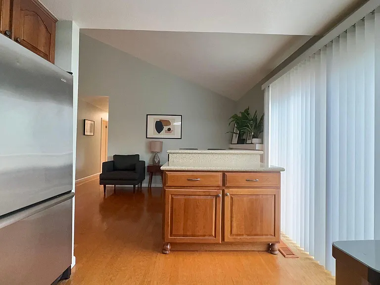 1391 Hardy Pl — Photo 16