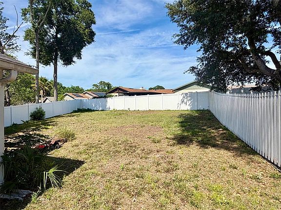 4th image of 117 Meadow Blvd