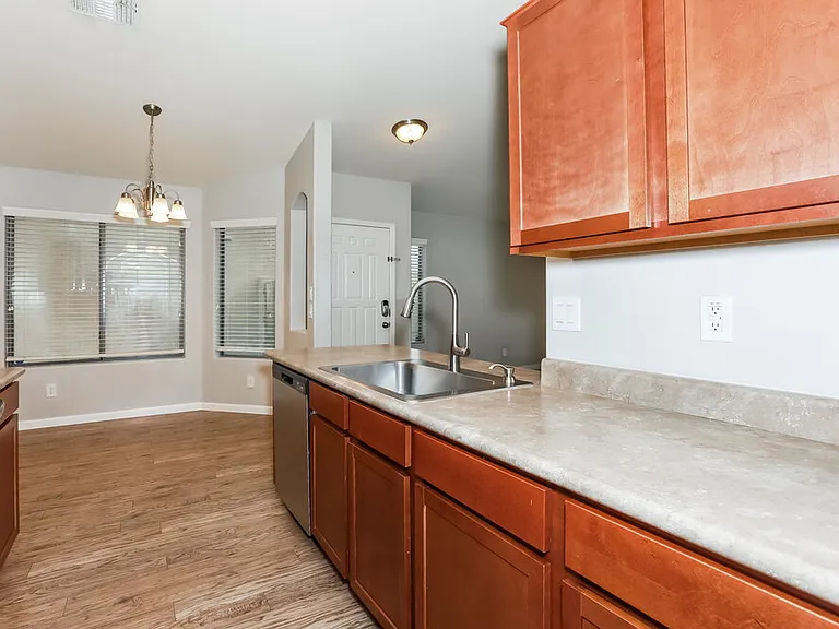 1631 W San Tan Hills Dr — Photo 8