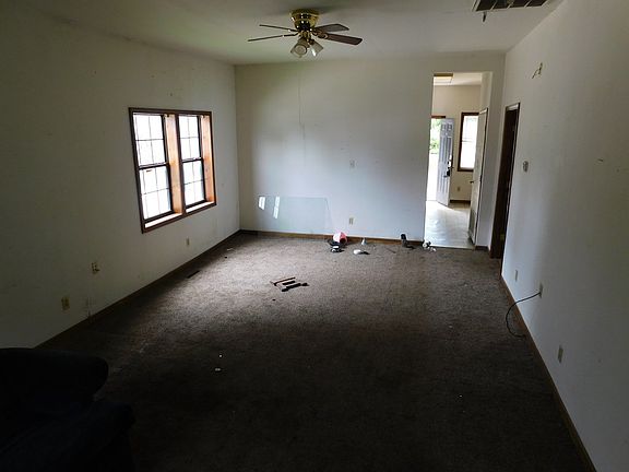 2nd image of 101 W Washington St