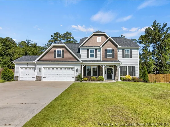 3324 Amour Dr, Fayetteville, NC 28306
