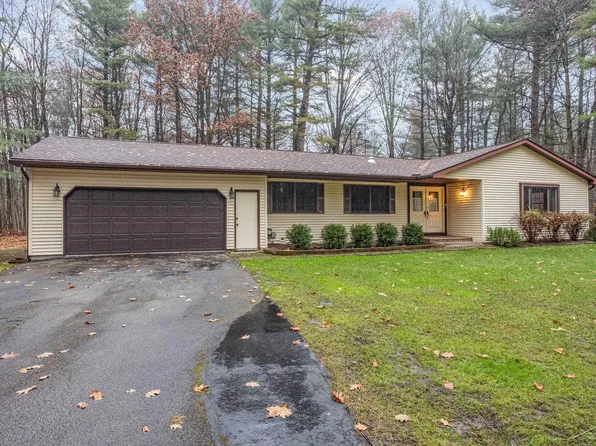 3115 E Beechwood Dr, Midland, MI 48640