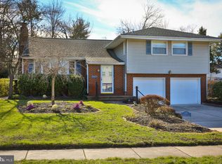 119 Hedgerow Dr, Cherry Hill, NJ 08002