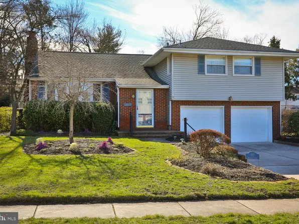 119 Hedgerow Dr, Cherry Hill, NJ 08002