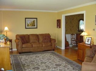 24 Fletcher Rd, Pittsford, NY 14534