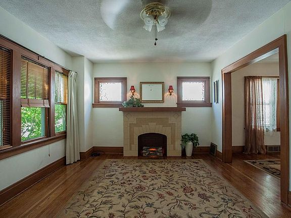 4th image of 171 Somerton Ave