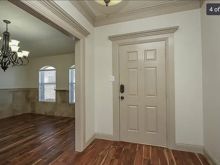 3728 Sapphire St — Photo 3