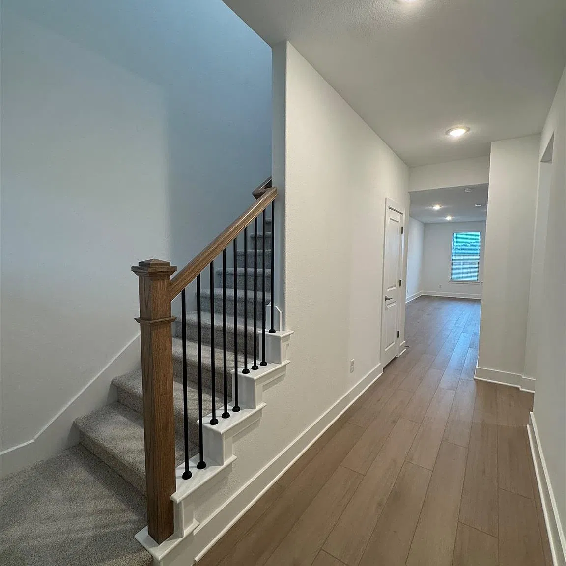 4 bed, 3.0 bath, 2353 sqft, $2,495 — Photo 3