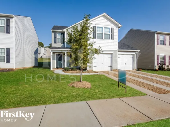 9013 Sharpes Cir, Charlotte, NC 28214