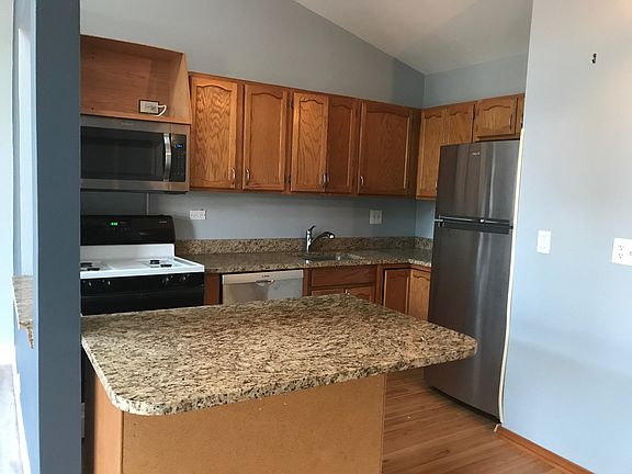 4th image of 375 Wilmington Dr #302F