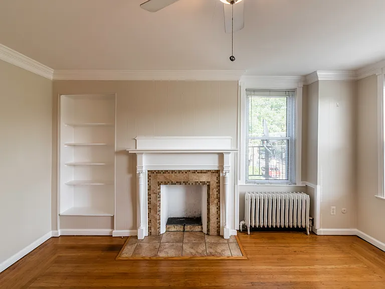 5615 Wellesley Ave #4 — Photo 2