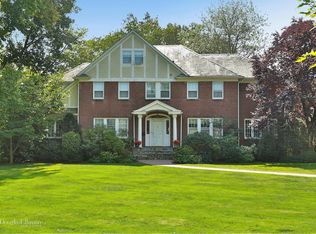 65 Trenor Dr, New Rochelle, NY 10804