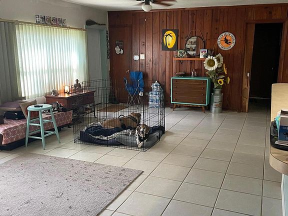 2nd image of 4405 Ellis Cir
