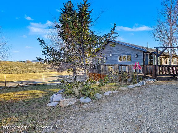2nd image of 1040 Bryan Way