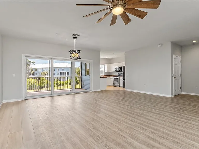 3923 Cape Haze Dr #302 — Photo 36