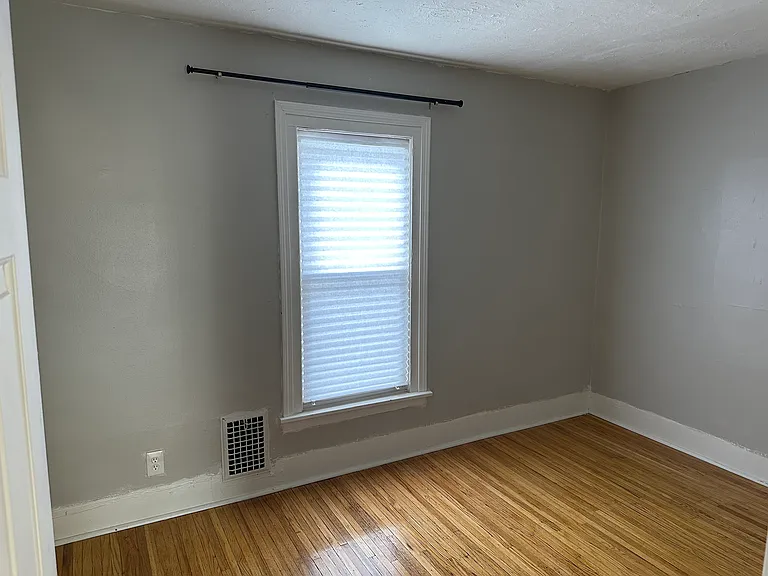 144 Adams St #2 — Photo 11
