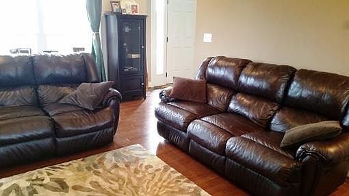 4th image of 315 Meadows Dr
