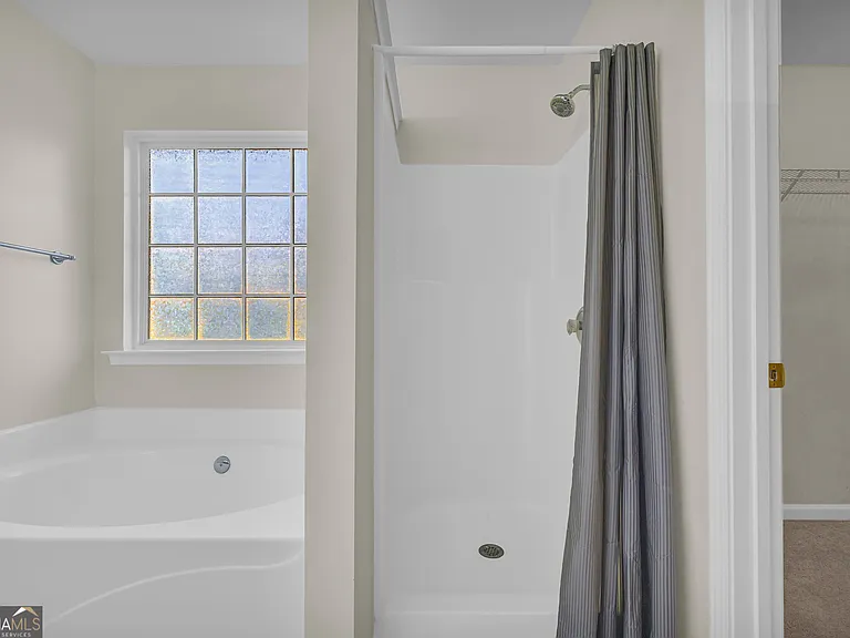 494 Bishop Ct — Photo 17