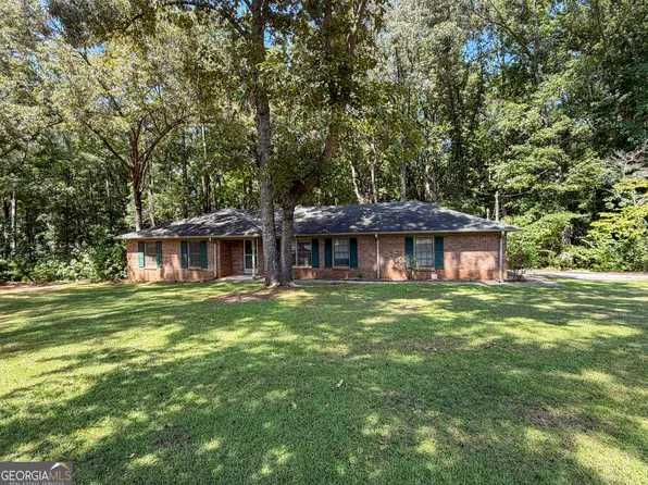 608 Ginger Cir, Lagrange, GA 30240