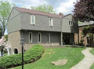 844 Ridgefield Ave, Pittsburgh, PA 15216