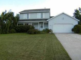 8397 Vista Royale Ln NE, Rockford, MI 49341