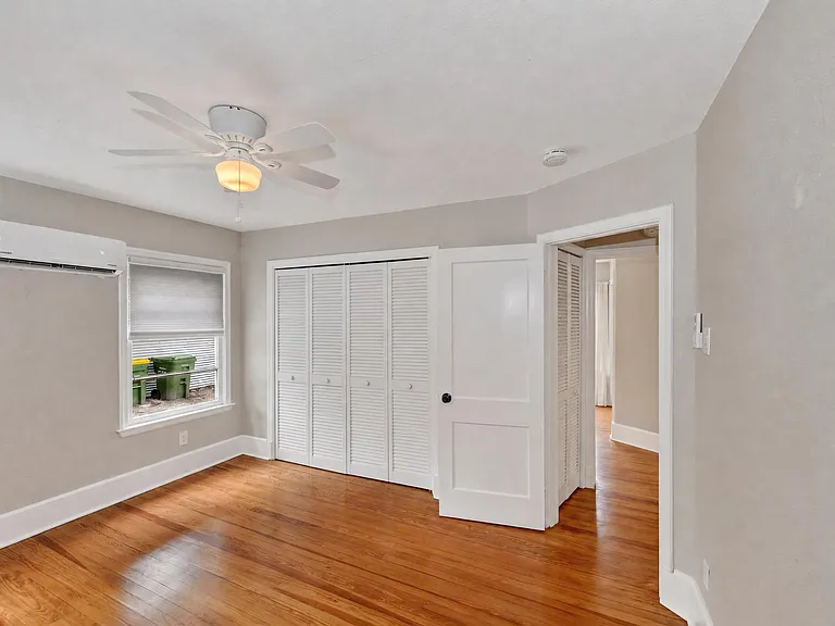 1010 Virginia Dr — Photo 28