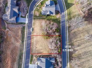 33 Cottage Settings Ln, Black Mountain, NC 28711