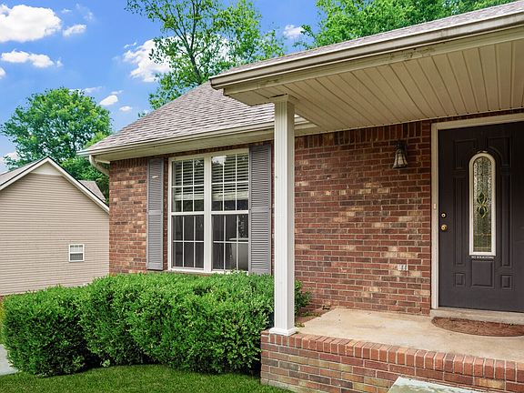 5th image of 1691 Barrywood Cir E