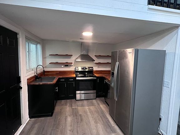 4th image of 4305 10th Ave