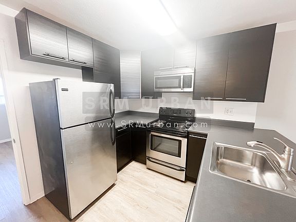 4th image of 3927 Mississippi St APT 7