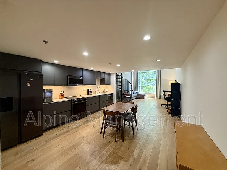 699 Pennsylvania Ave #1 — Photo 8