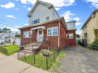 733 Schuyler Ave, Lyndhurst, NJ 07071