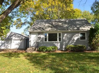 6920 Clayton Ave, Inver Grove Heights, MN 55076
