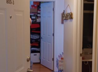 142 Elmwood Ave #8003, Evanston, IL 60202