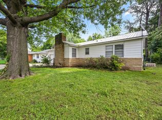 713 Young St, Springdale, AR 72764