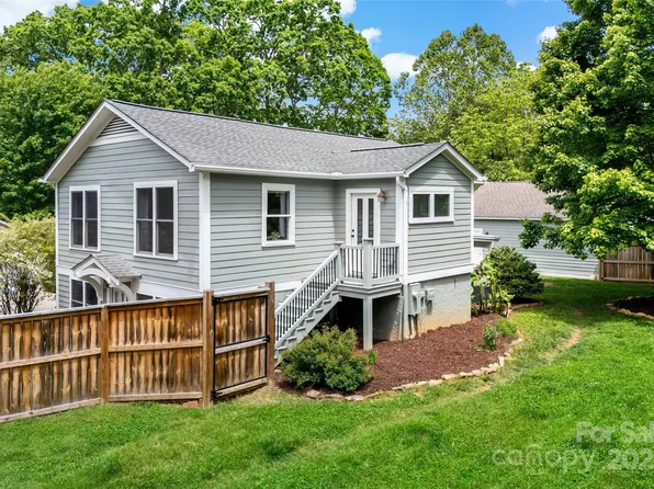 24 Browndale Rd, Asheville, NC 28805