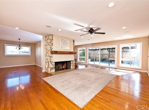5th image of 2200 E Briarvale Ave