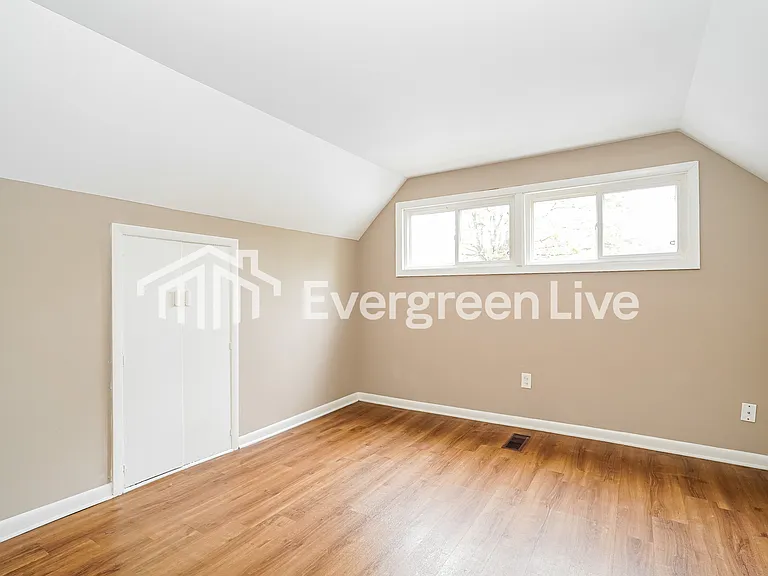2448 Dawnlight Ave — Photo 10