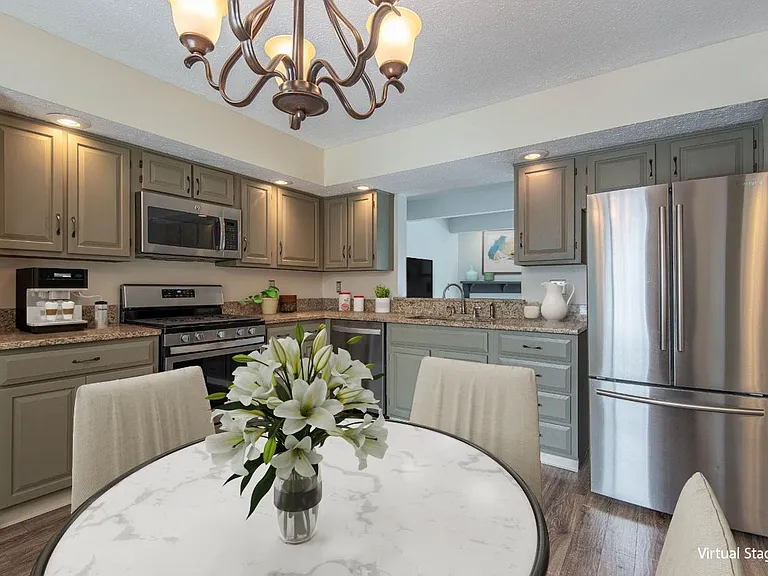 6329 Tara Hill Dr — Photo 3