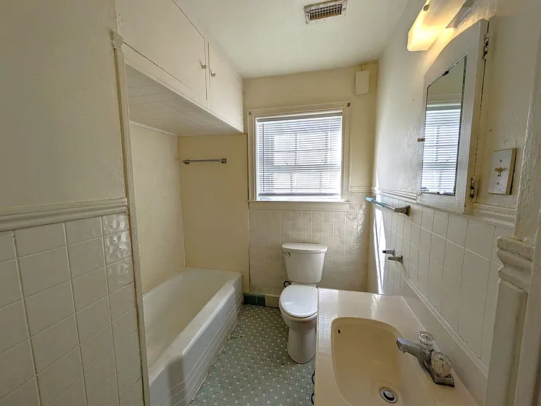 4670 Maddox St — Photo 14